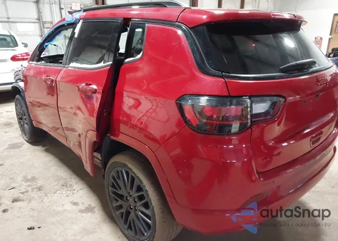 2022 Jeep Compass (Red) Edition 4X4 z USA, uszkodzony, nr VIN 3C4NJDCB8NT222576